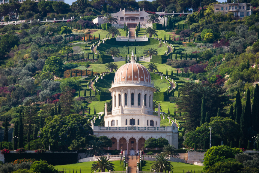 Negeen-sobhanis-stunning-photos-of-the-shrine-of-the-bab-10